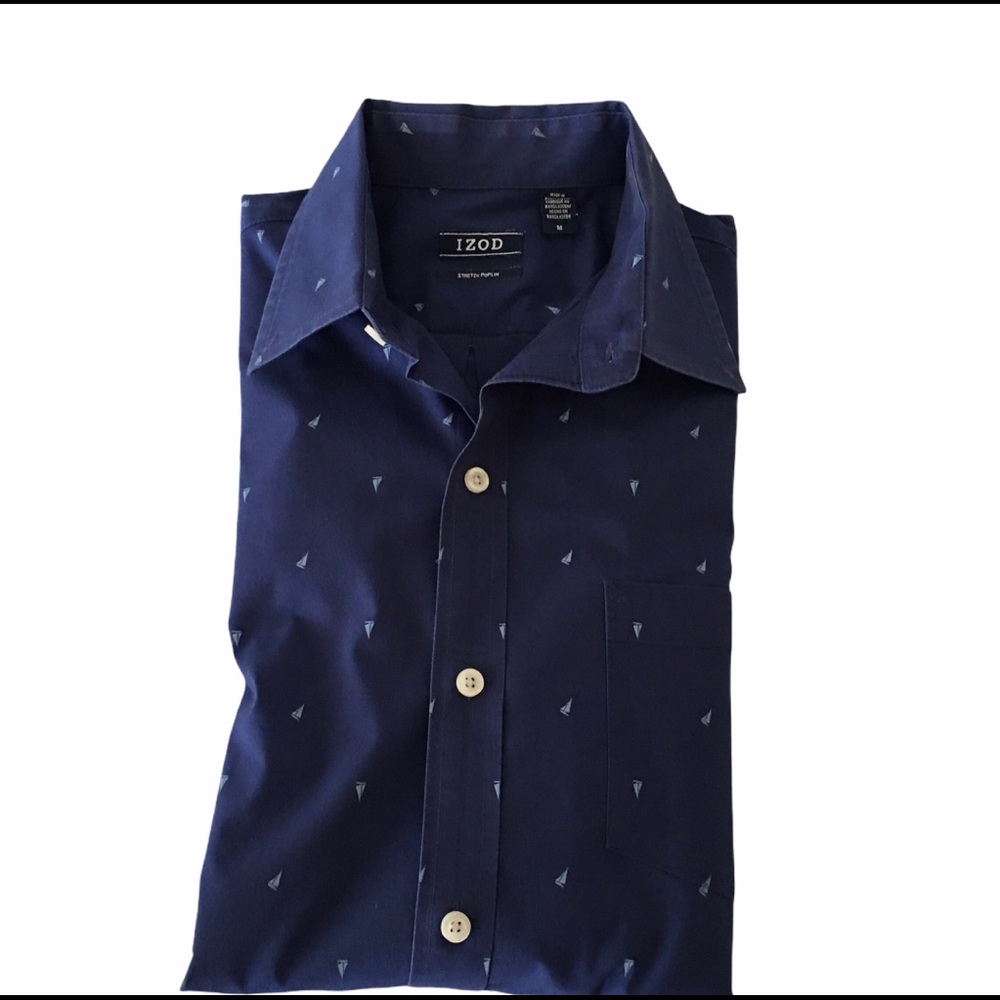 Men’s Izod Shortsleeved Shirt Size M.